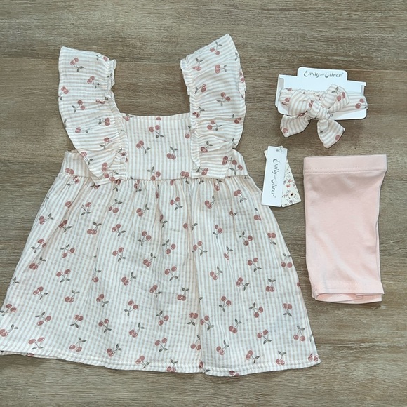 emily and oliver Other - Emily and Oliver Muslin Ruffle Dress Shorts Headband 18 24 months Cherry